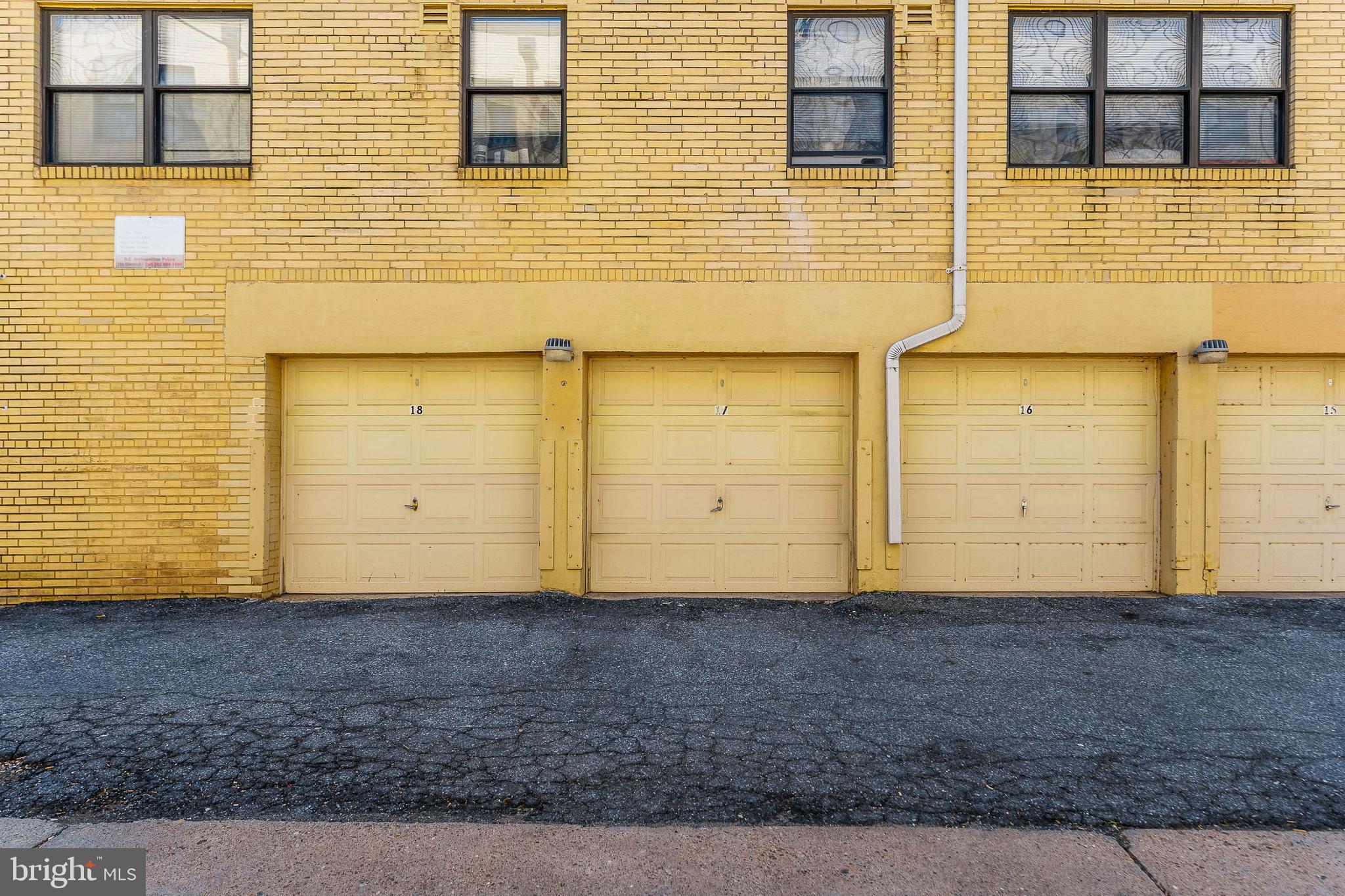 212 OAKWOOD STREET SE 322