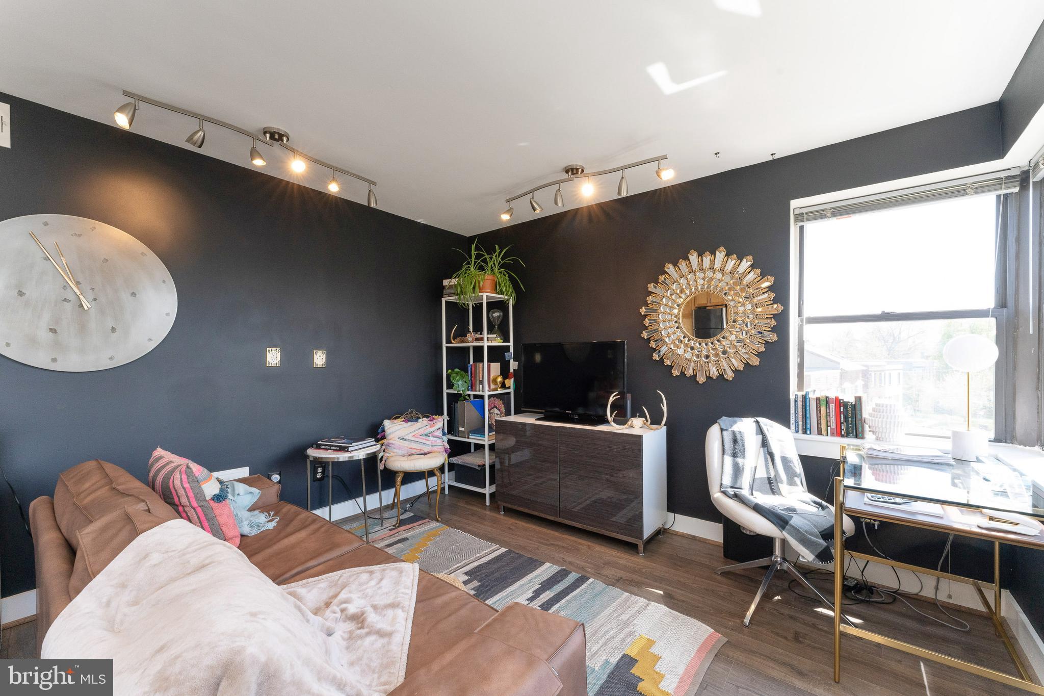 212 OAKWOOD STREET SE 322