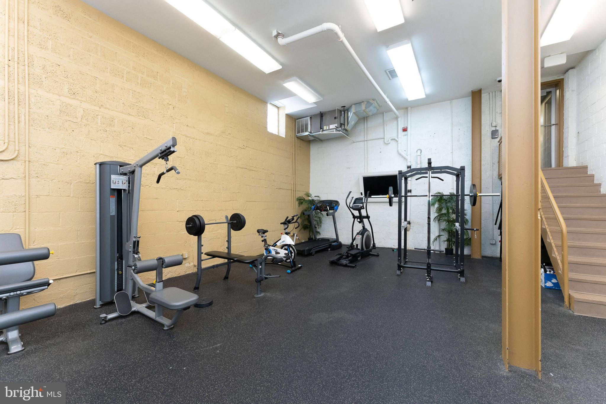 212 OAKWOOD STREET SE 322