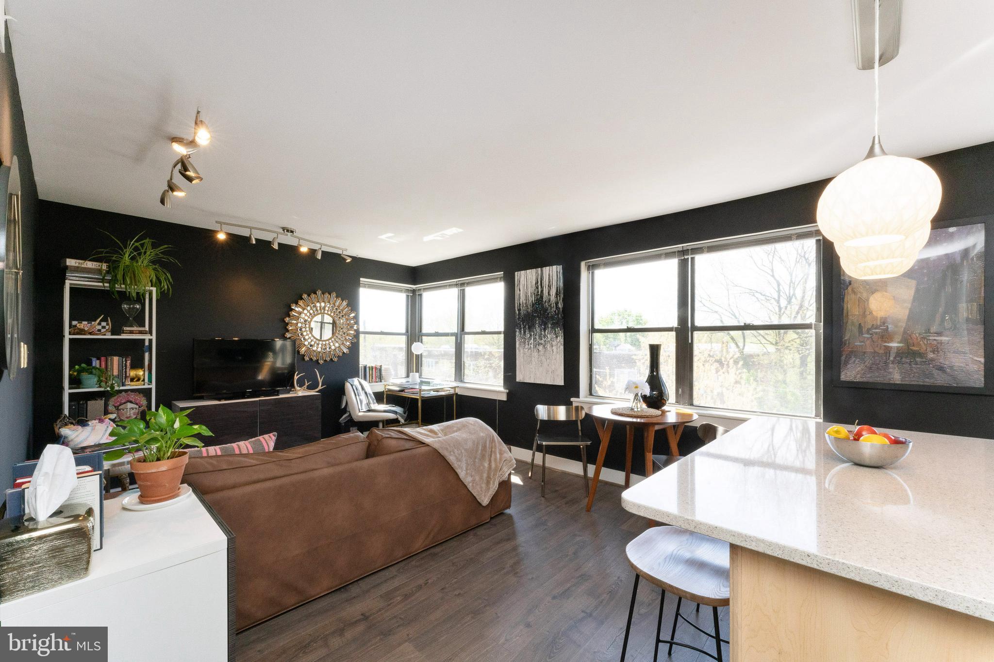 212 OAKWOOD STREET SE 322