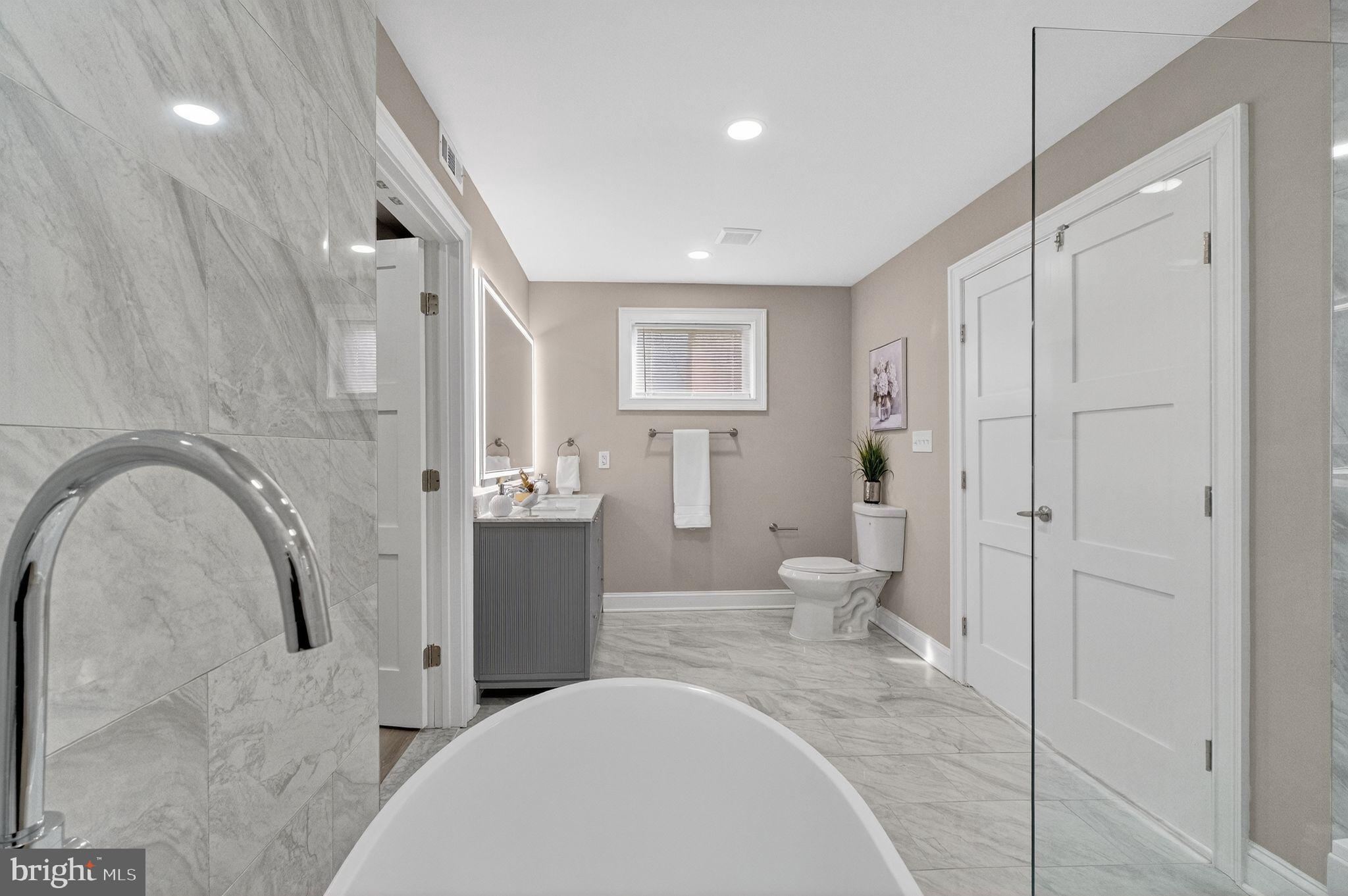 3151 NEWTON STREET NE