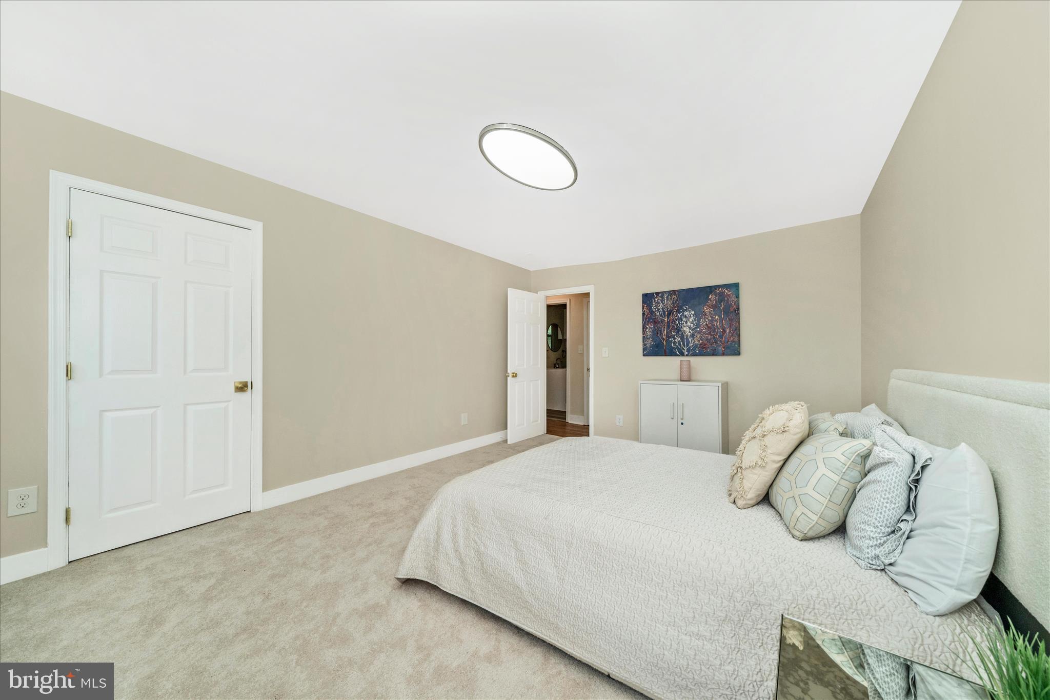 5045 SHERIFF ROAD NE