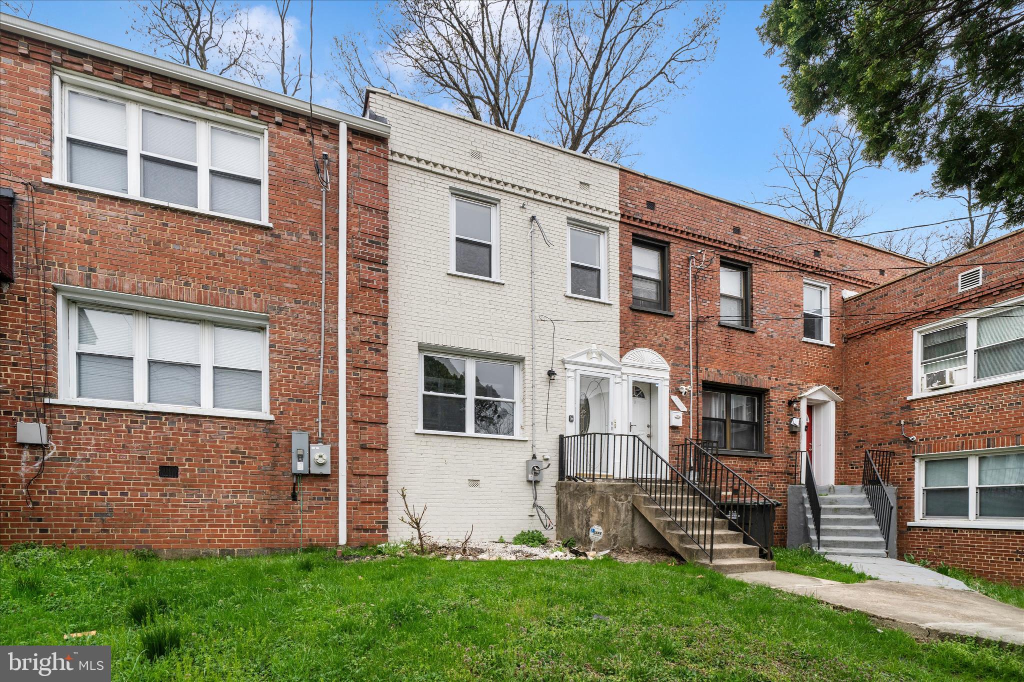 5045 SHERIFF ROAD NE
