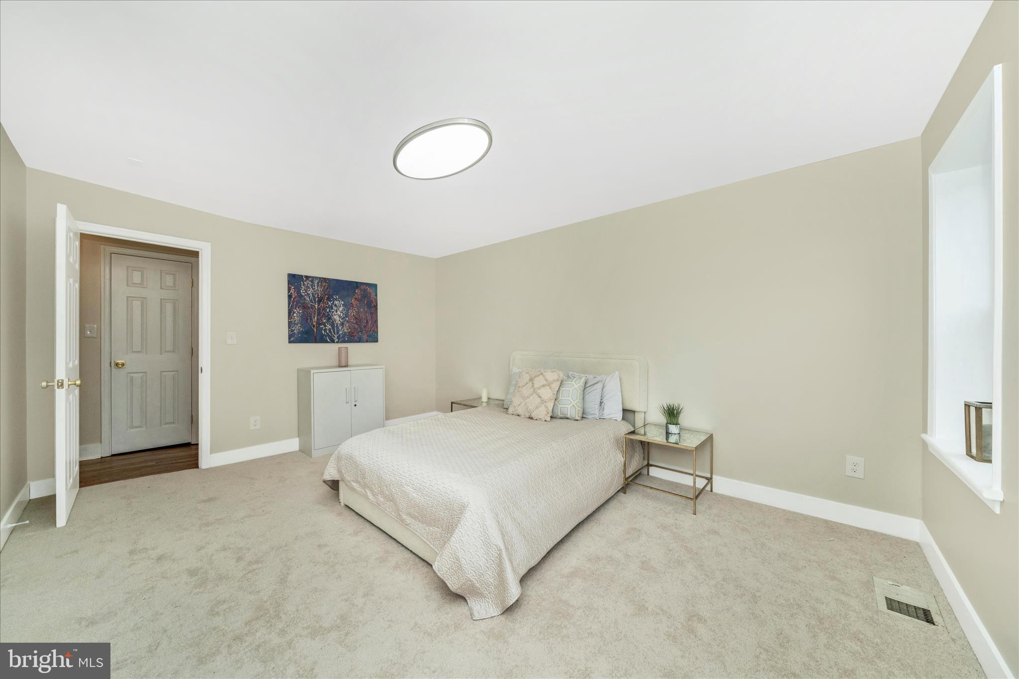 5045 SHERIFF ROAD NE