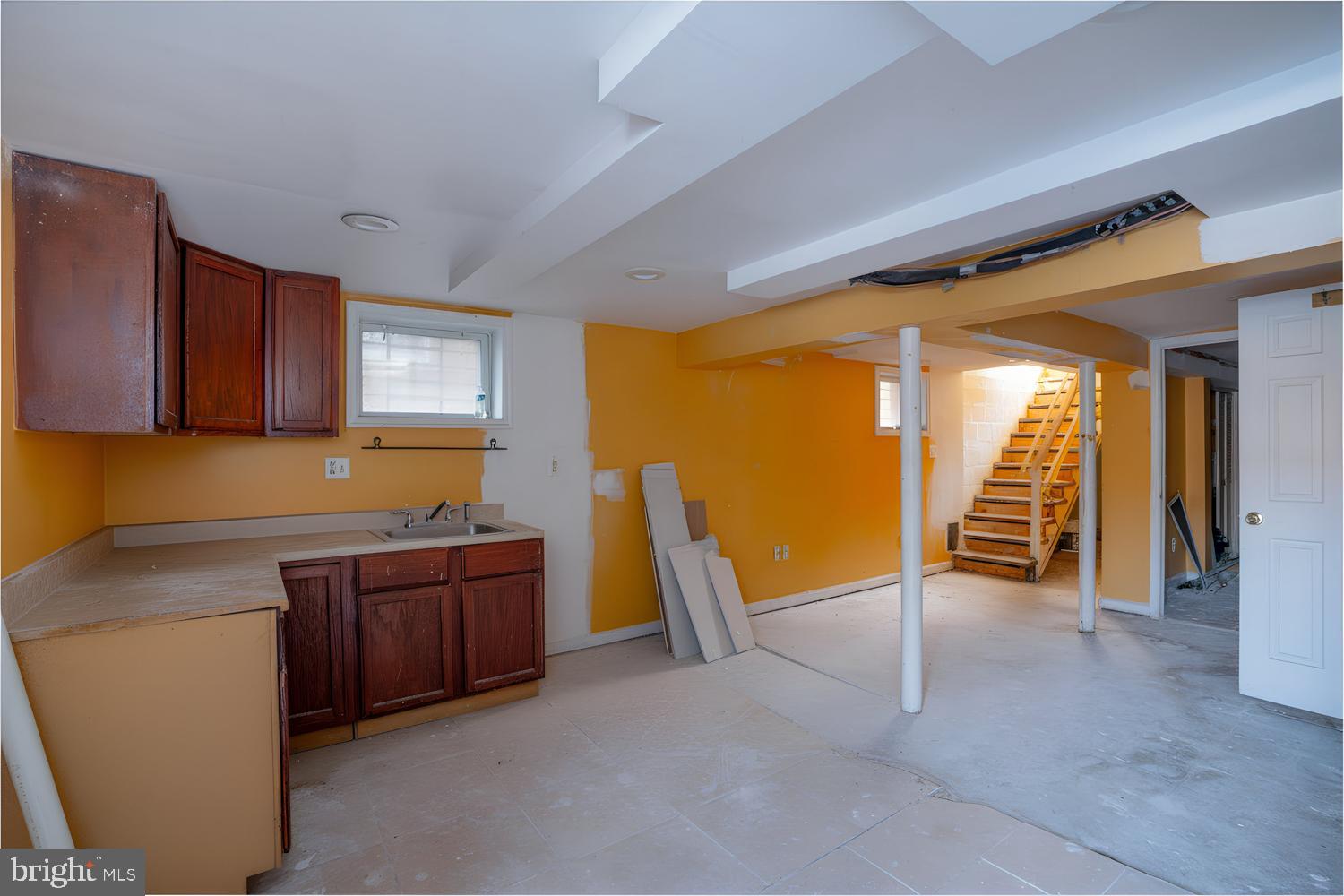 32 Varnum St NE VARNUM STREET NE