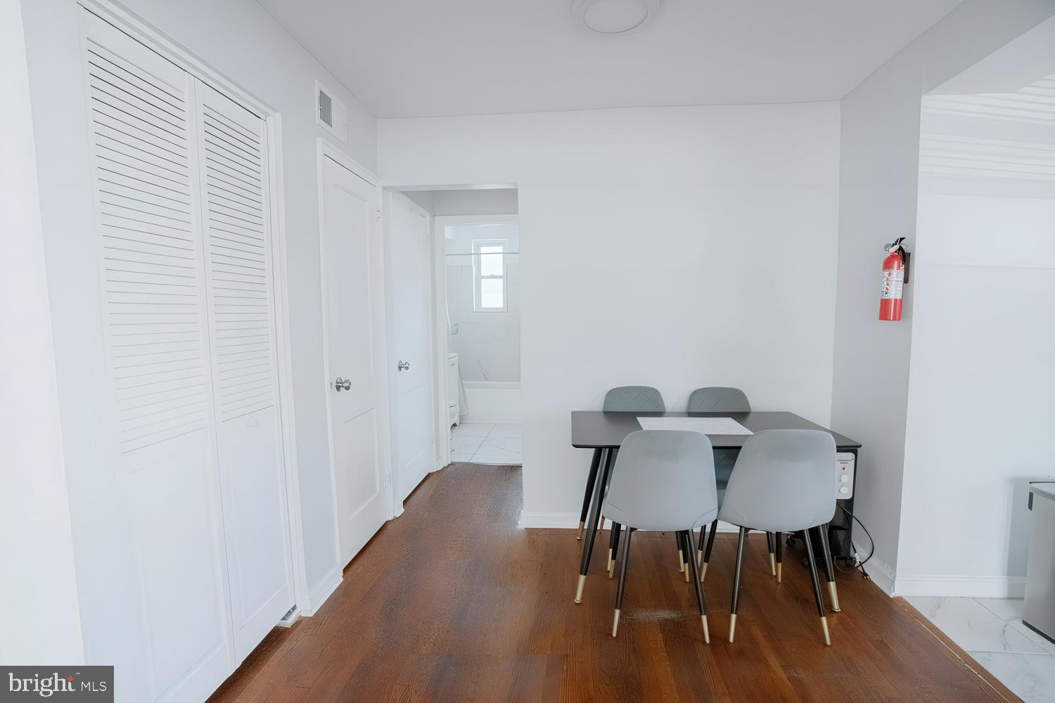 32 Varnum St NE VARNUM STREET NE