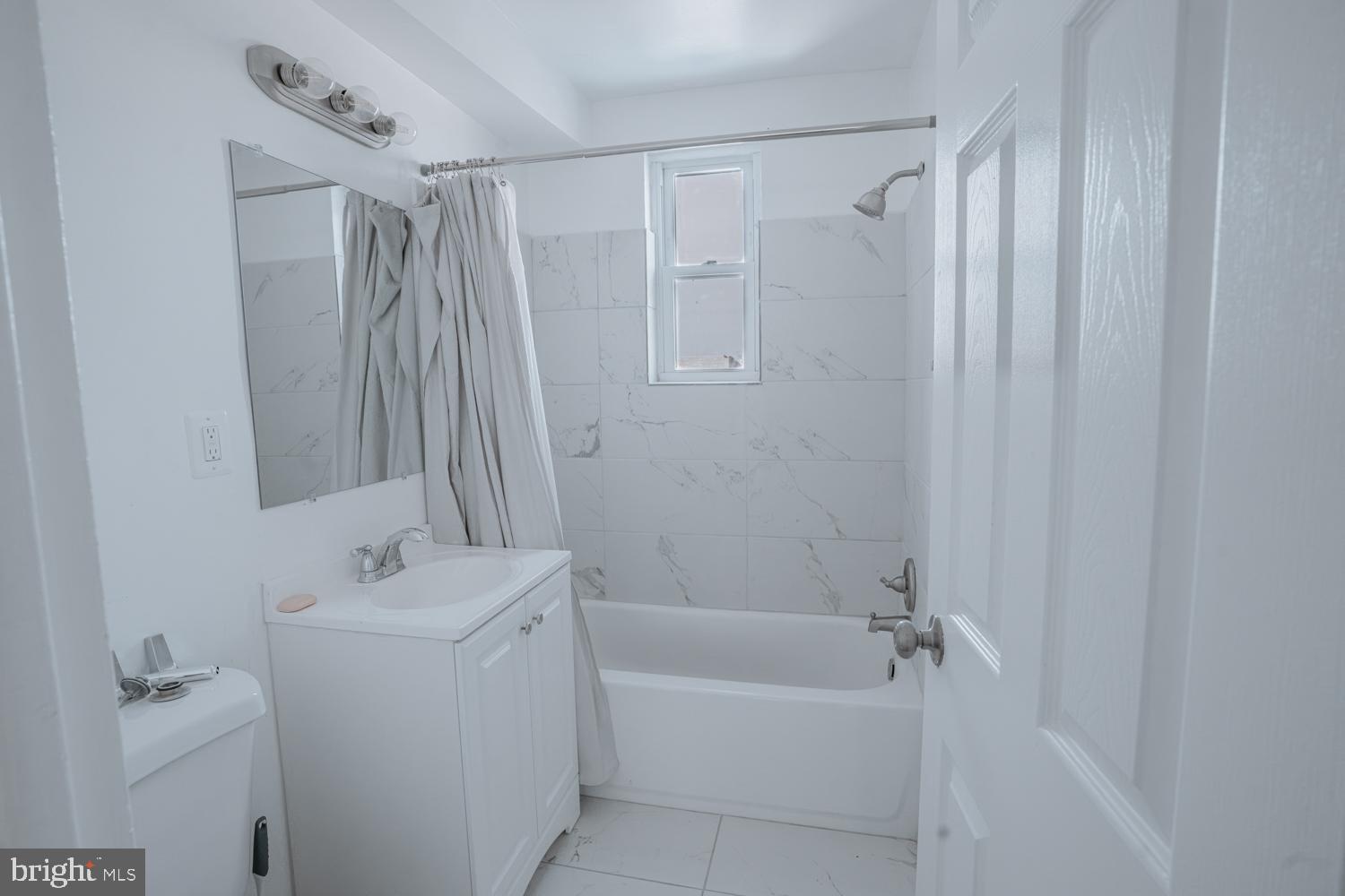 32 Varnum St NE VARNUM STREET NE