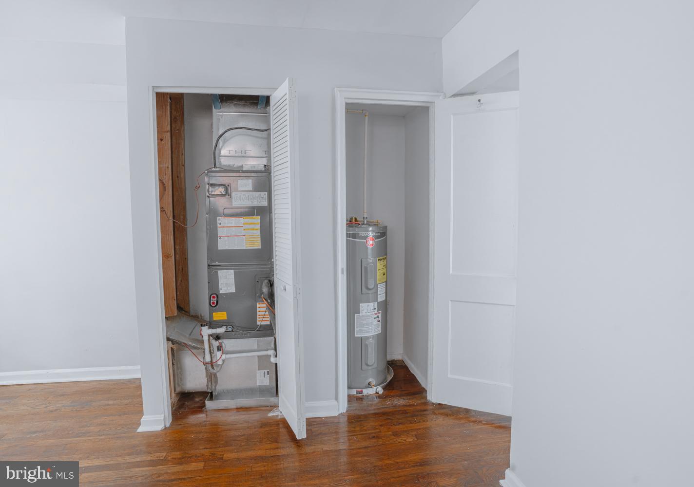 32 Varnum St NE VARNUM STREET NE