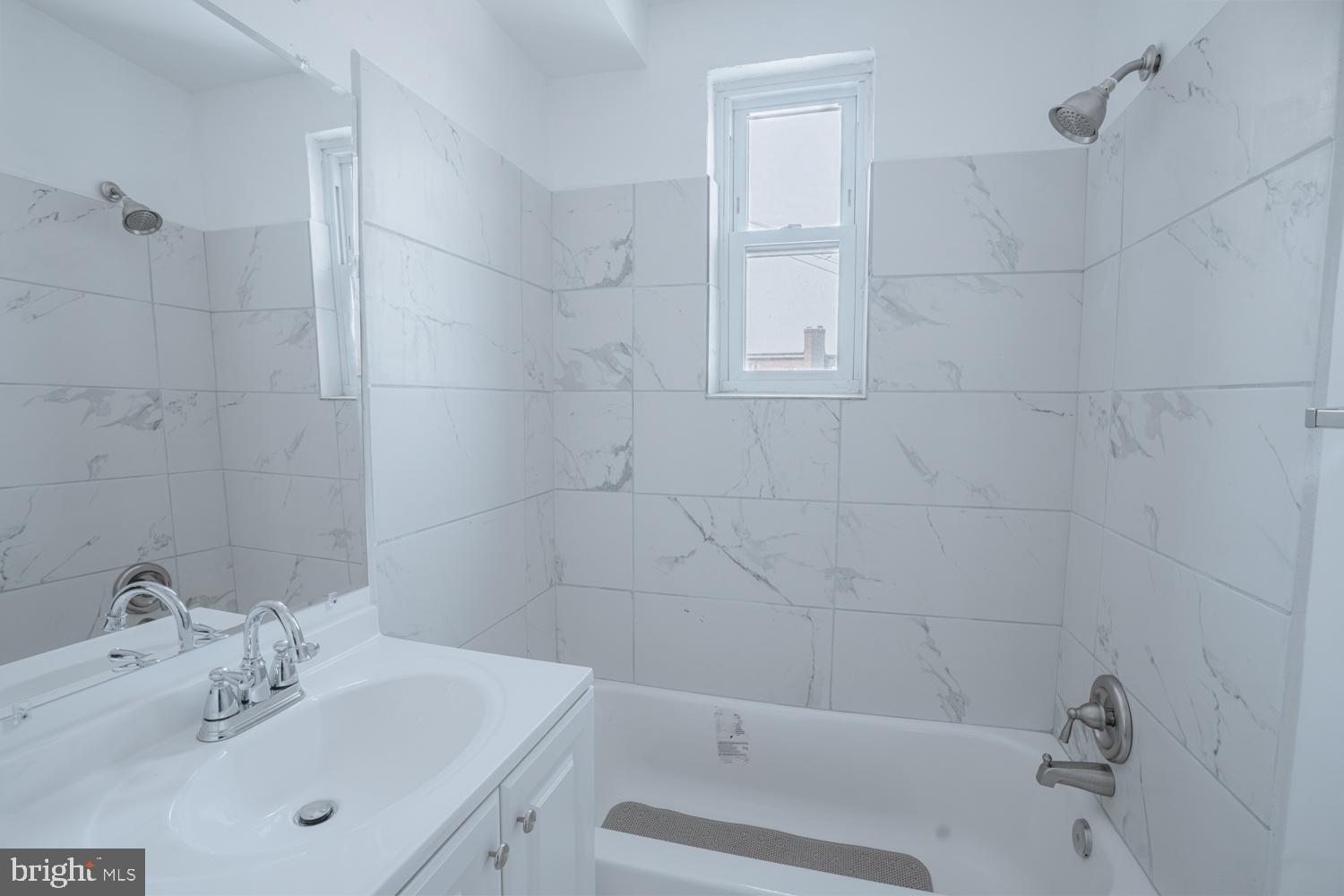 32 Varnum St NE VARNUM STREET NE