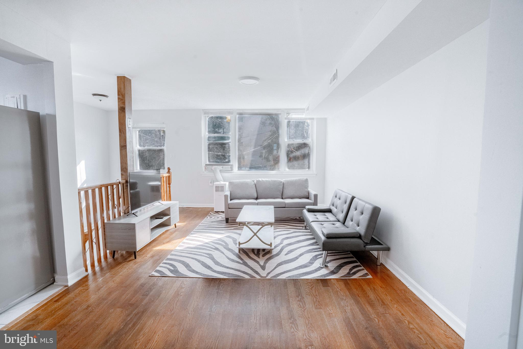 32 Varnum St NE VARNUM STREET NE