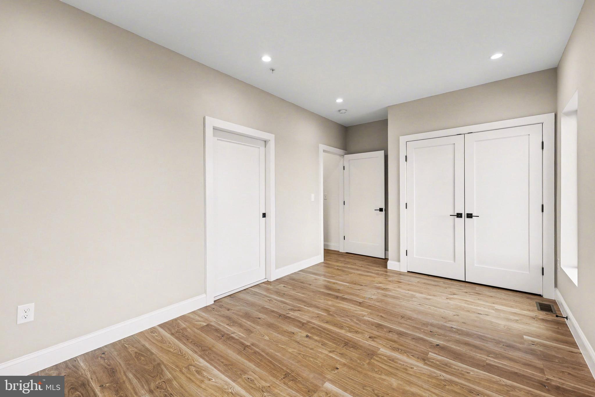 842 MADISON STREET NW 2