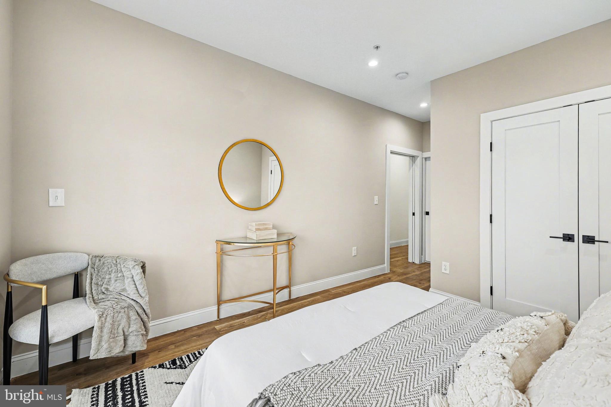 842 MADISON STREET NW 2