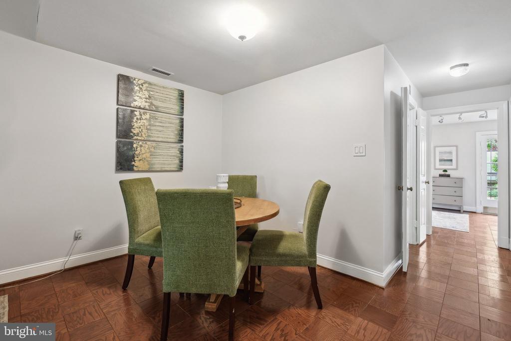 414 3RD STREET SE