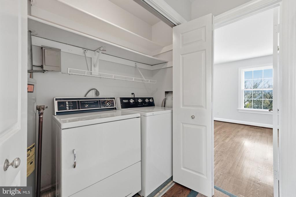 414 3RD STREET SE