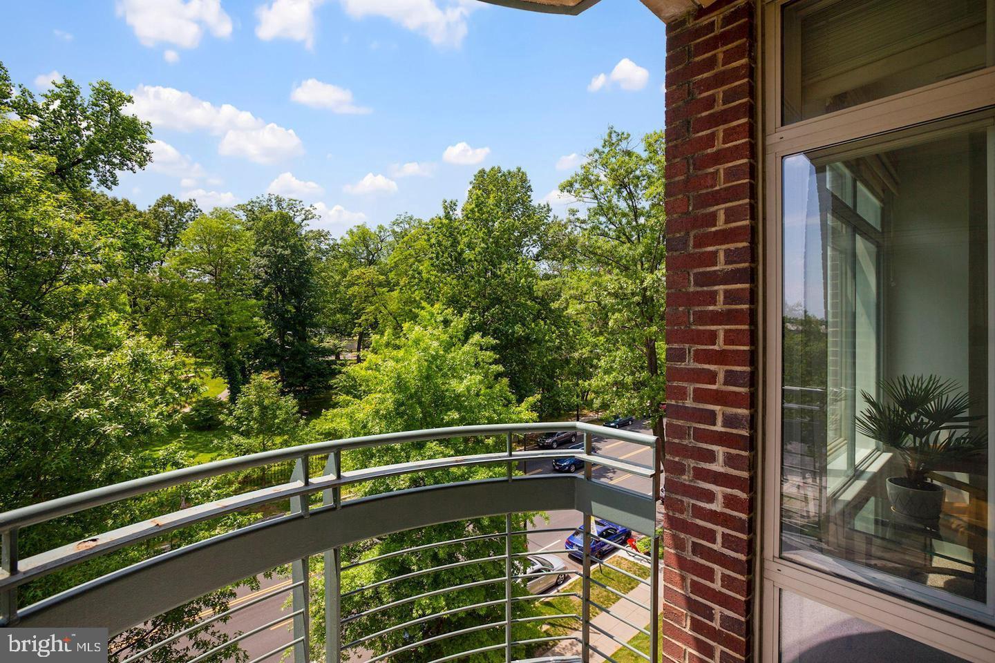 4025 CONNECTICUT AVENUE NW 405