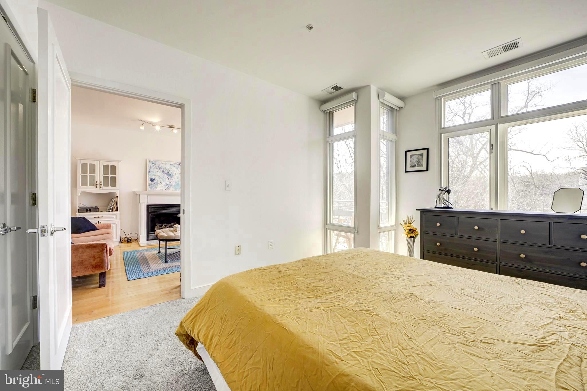 4025 CONNECTICUT AVENUE NW 405