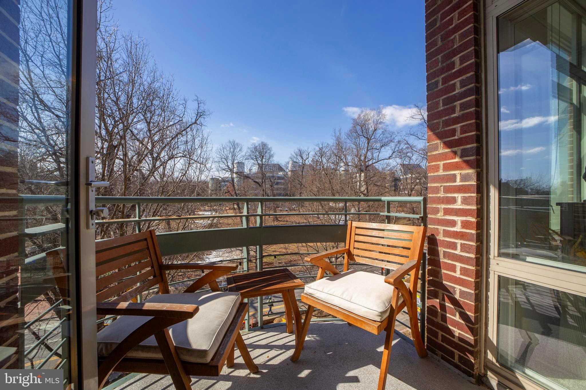 4025 CONNECTICUT AVENUE NW 405