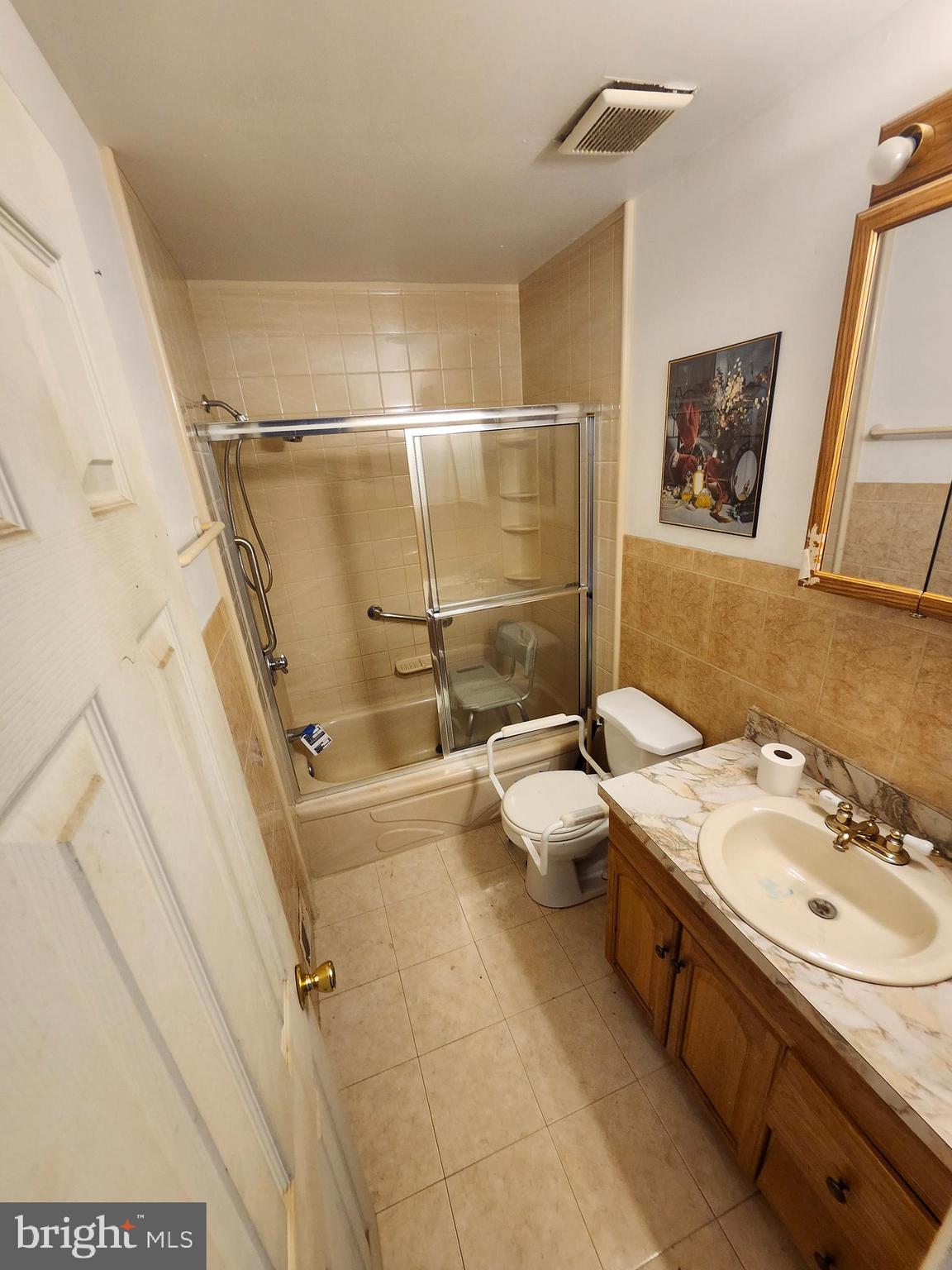 1317 BARNABY TERRACE SE