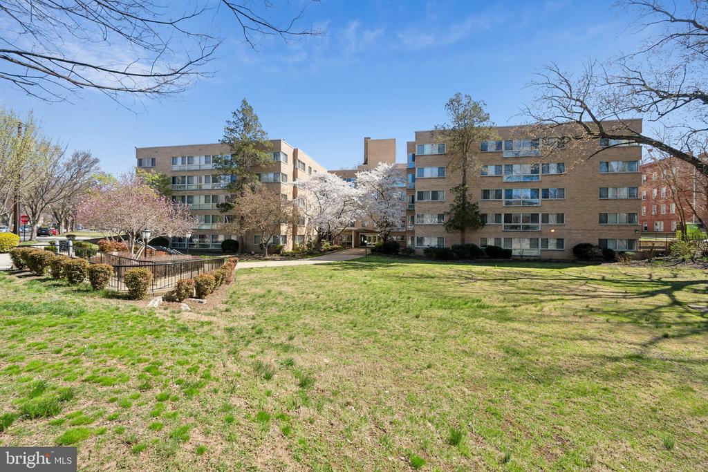 6445 LUZON AVENUE NW Unit: 109