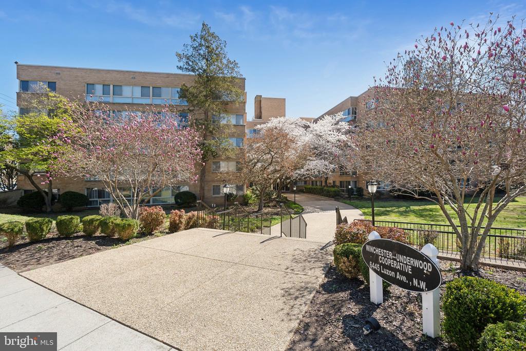 6445 LUZON AVENUE NW Unit: 109