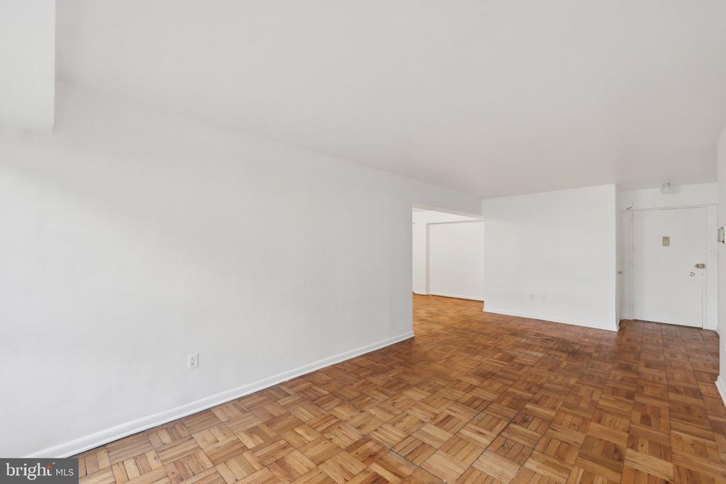 6445 LUZON AVENUE NW Unit: 109
