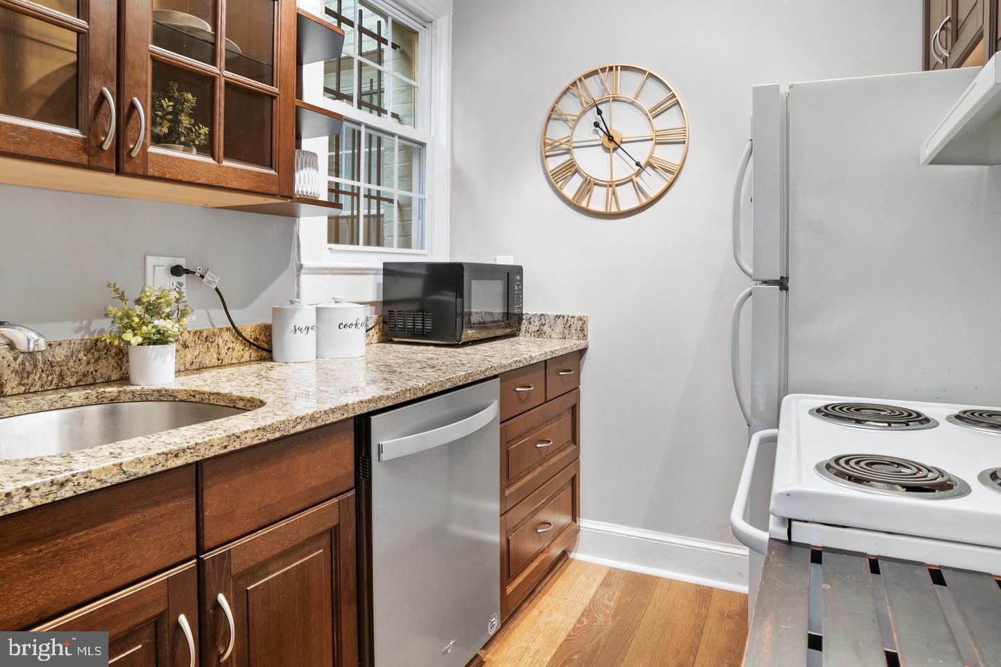 1125 MARYLAND AVENUE NE 6