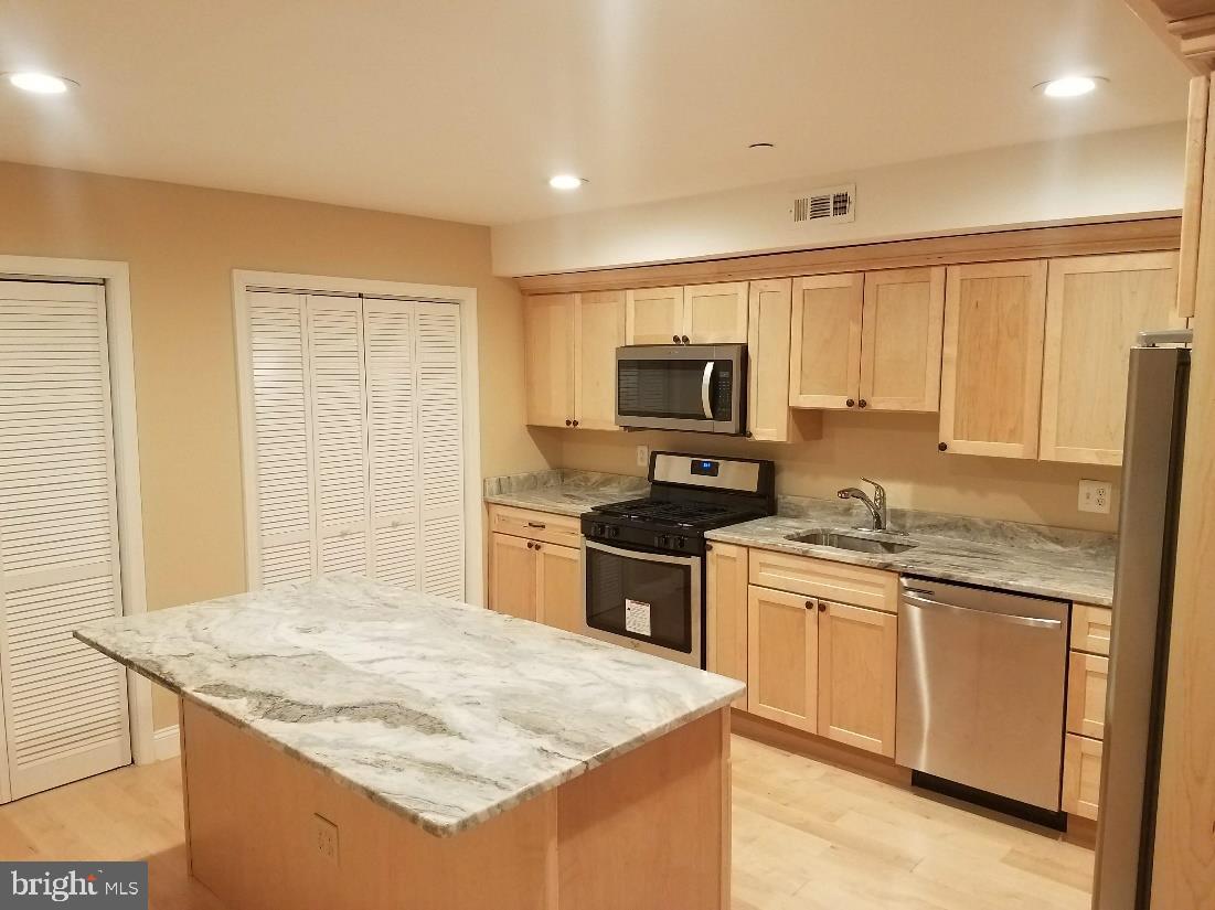 206 MORGAN STREET NW