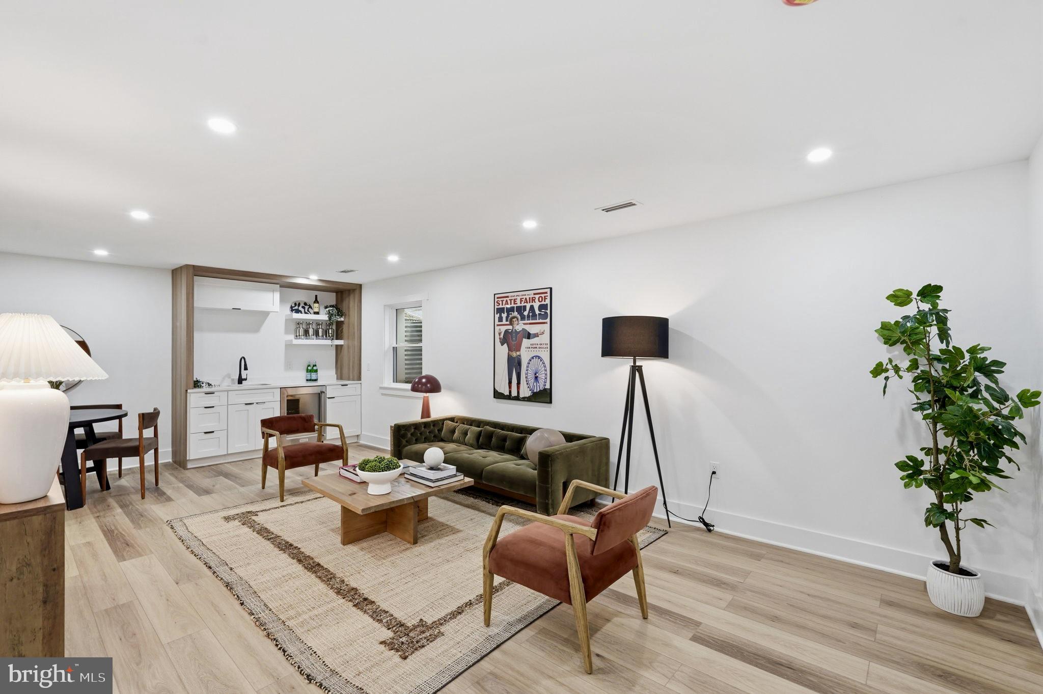 1355 LONGFELLOW STREET NW