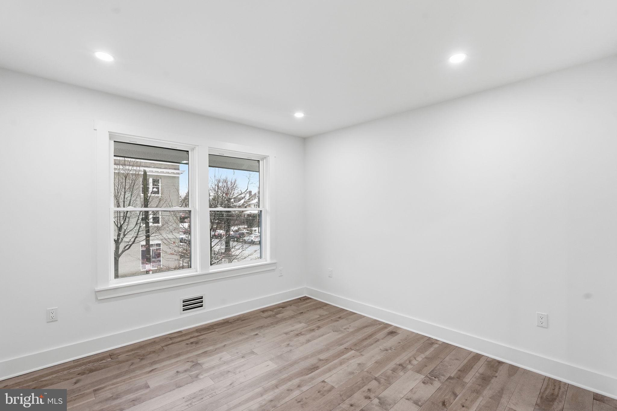 1355 LONGFELLOW STREET NW