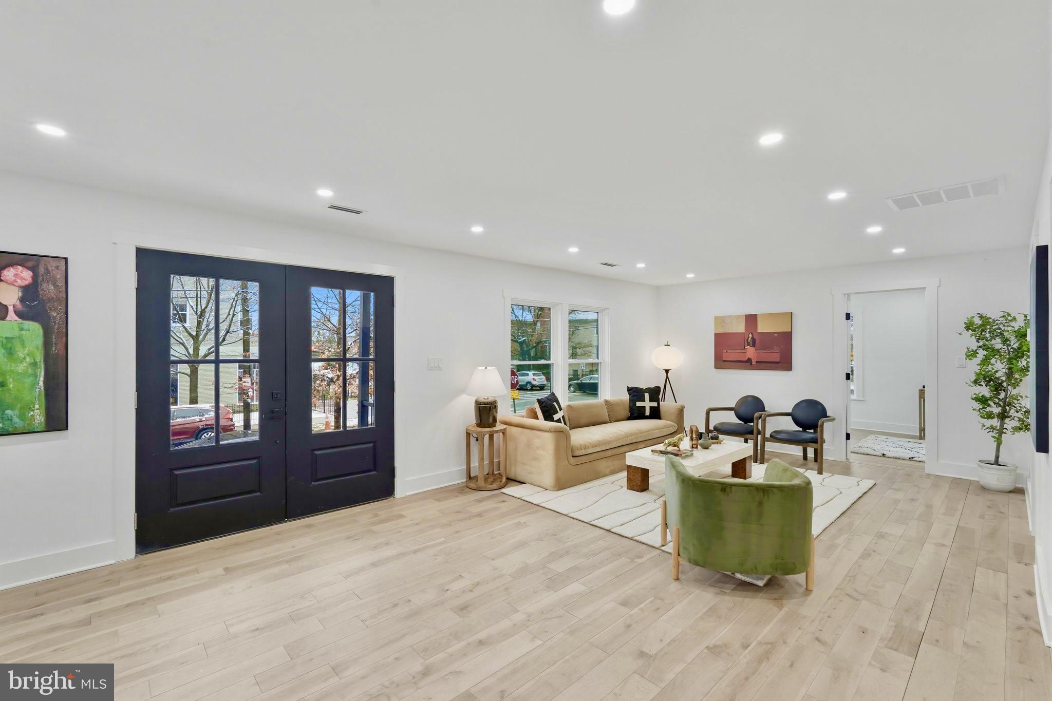 1355 LONGFELLOW STREET NW