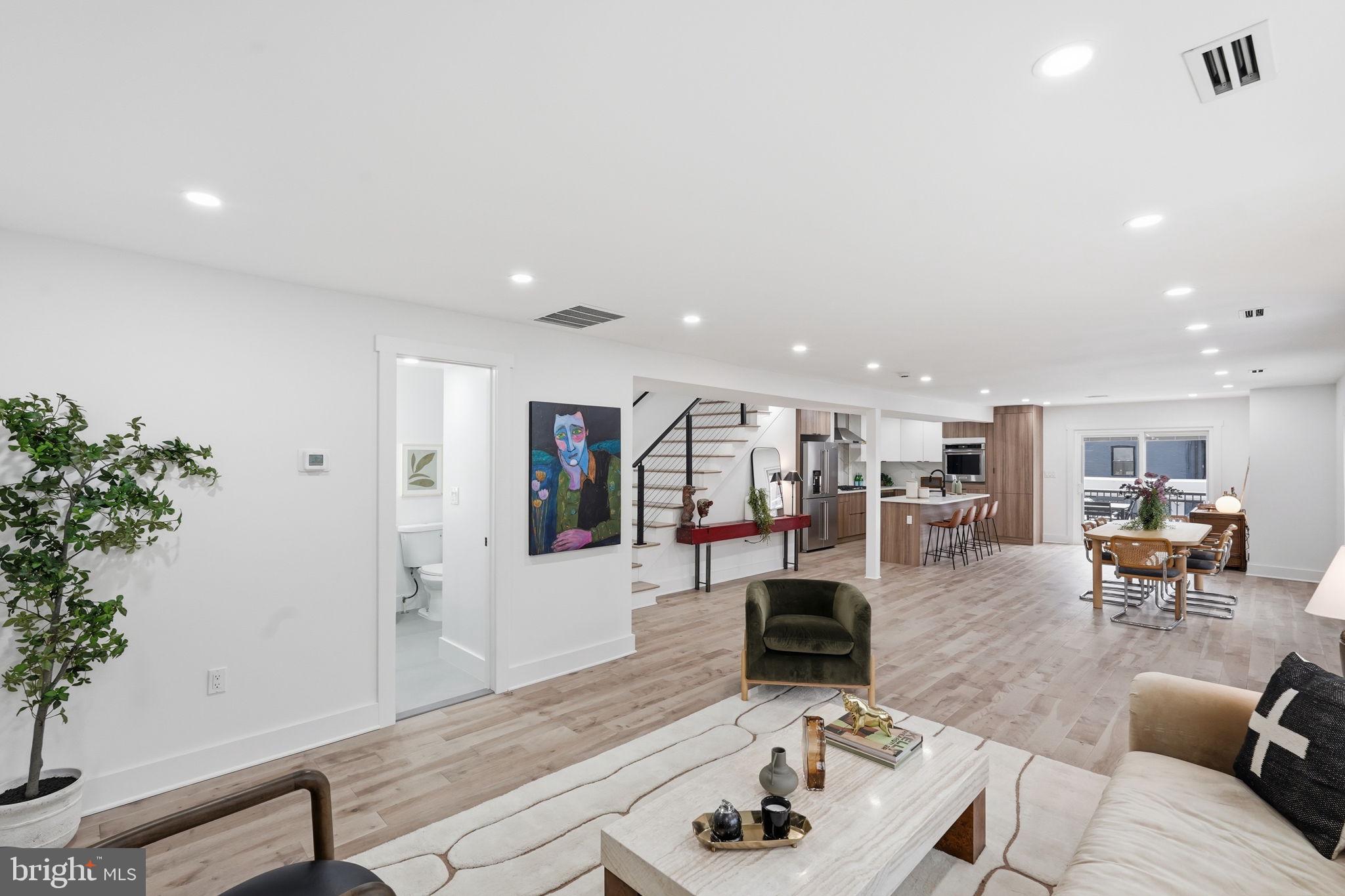 1355 LONGFELLOW STREET NW