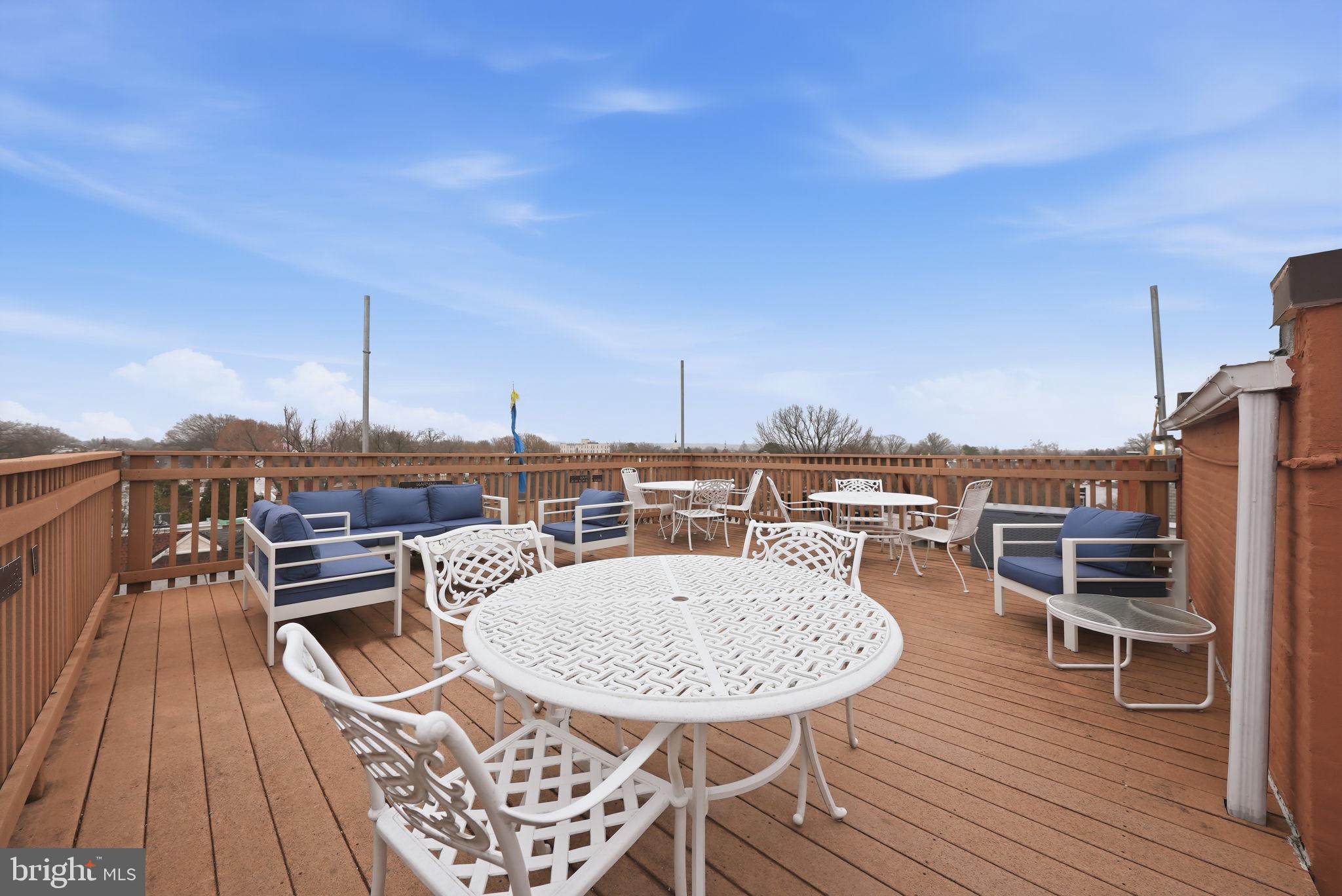 18 9TH STREET NE 307