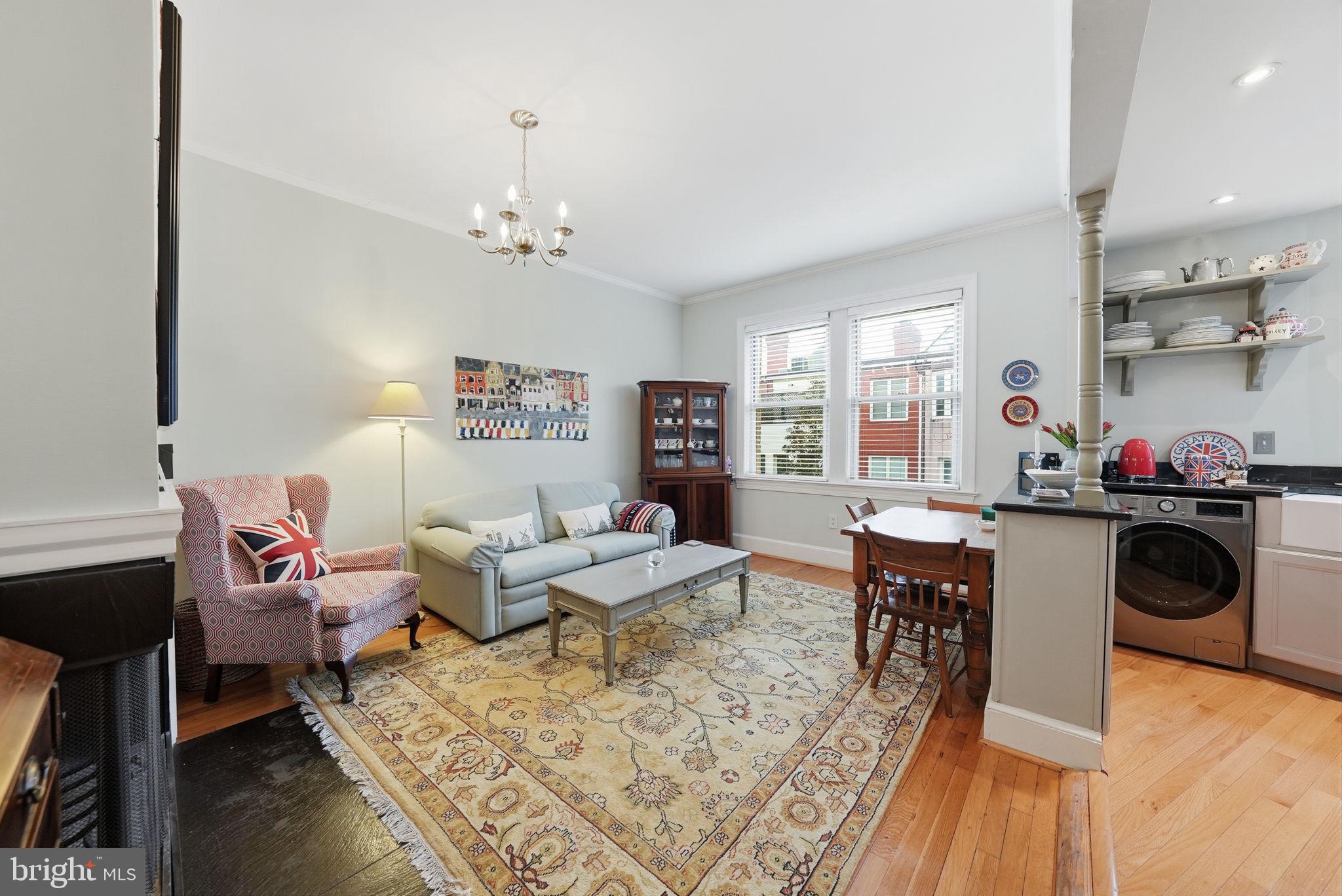 18 9TH STREET NE 307