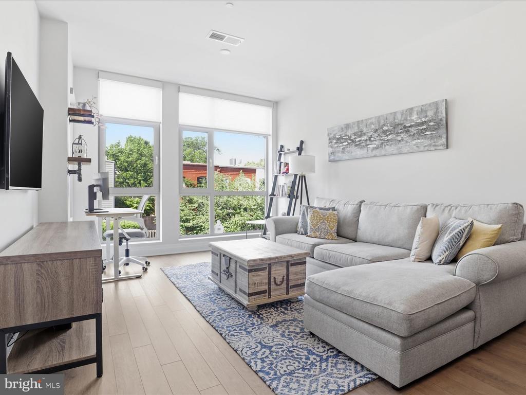 900 11TH STREET SE 203