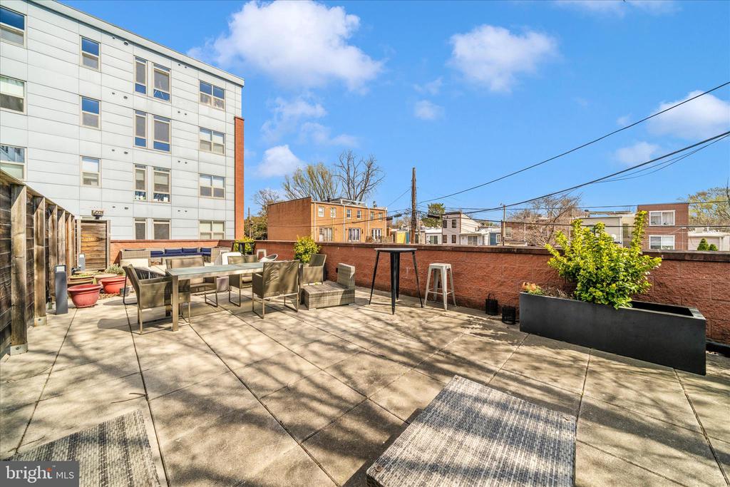 900 11TH STREET SE 203