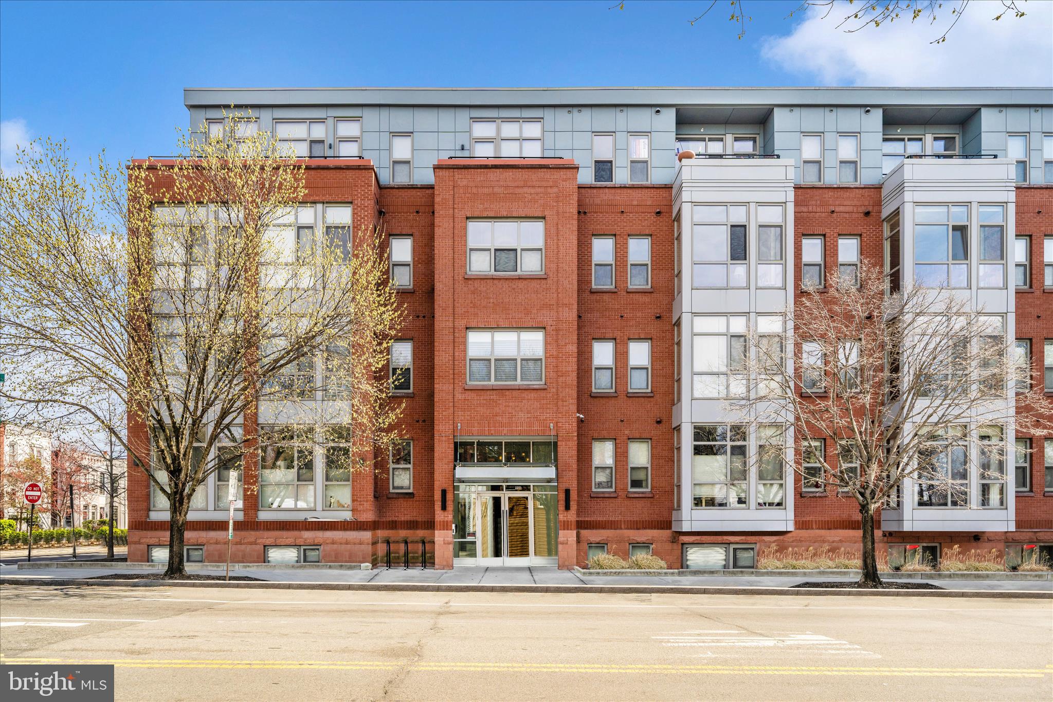 900 11TH STREET SE 203