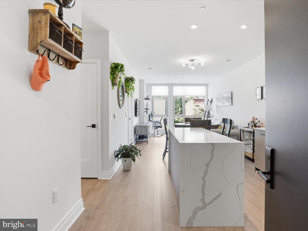 900 11TH STREET SE 203