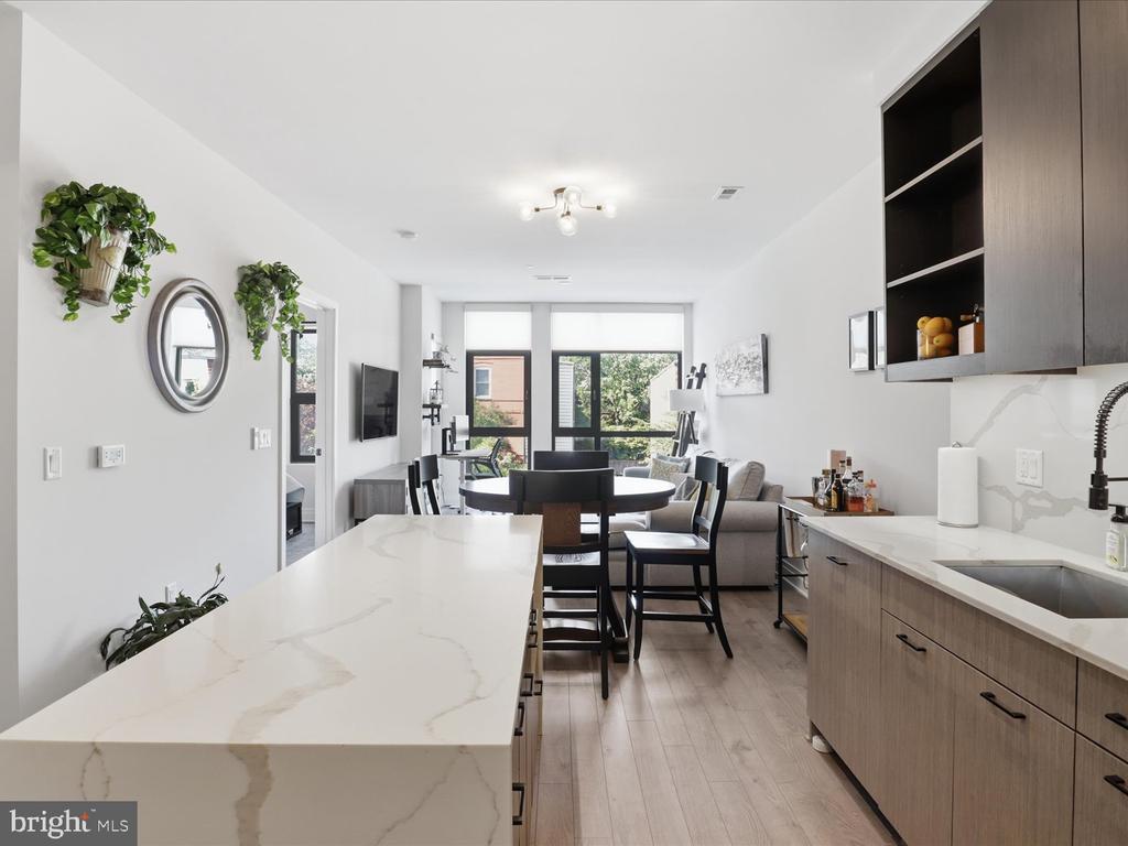 900 11TH STREET SE 203