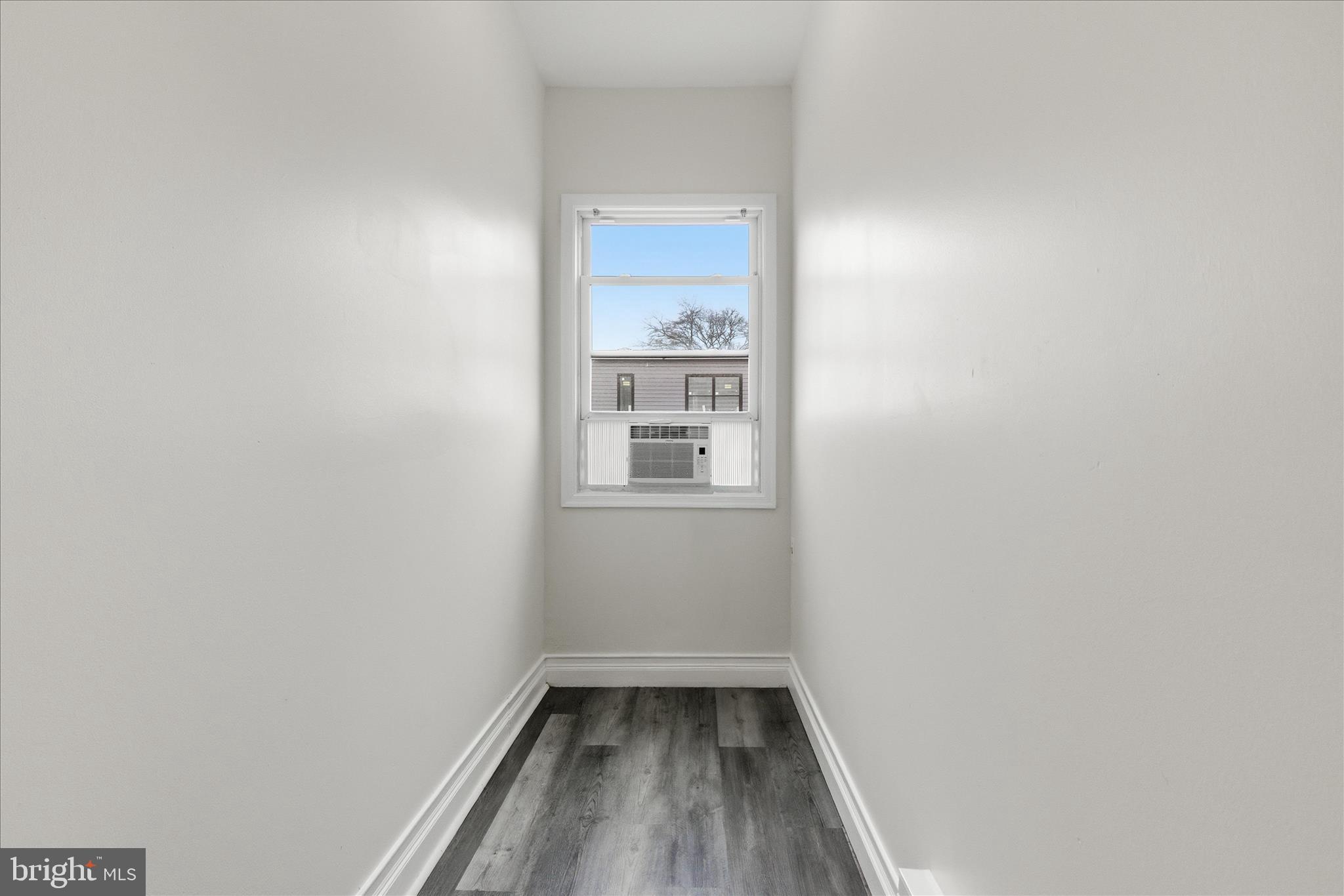 221 20TH STREET NE 4