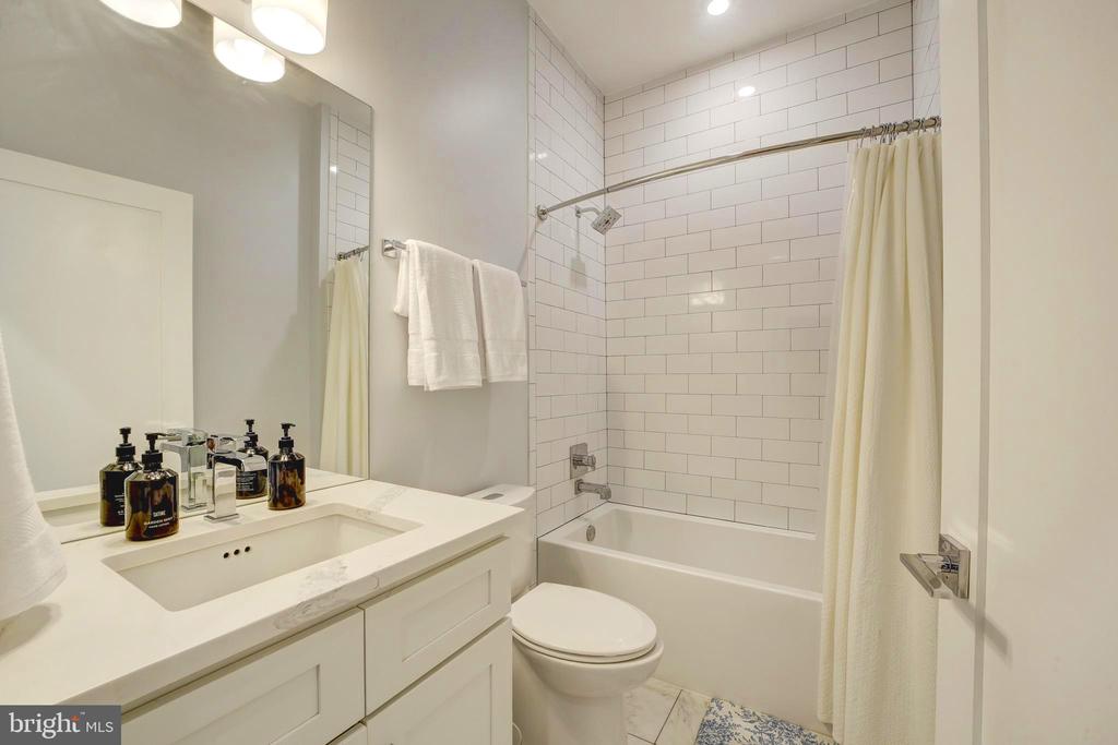 1514 K STREET SE 2