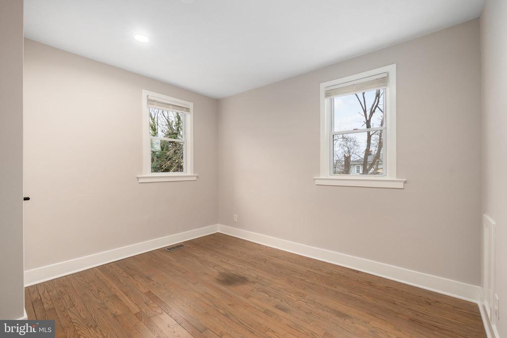 50 53RD STREET SE