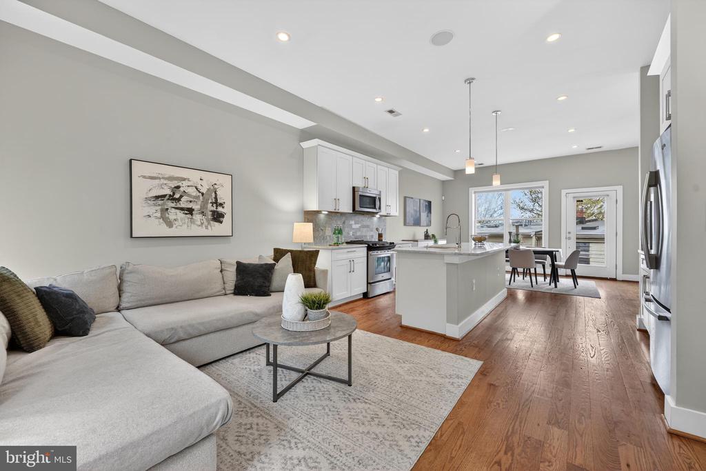 158 BRYANT STREET NW 2