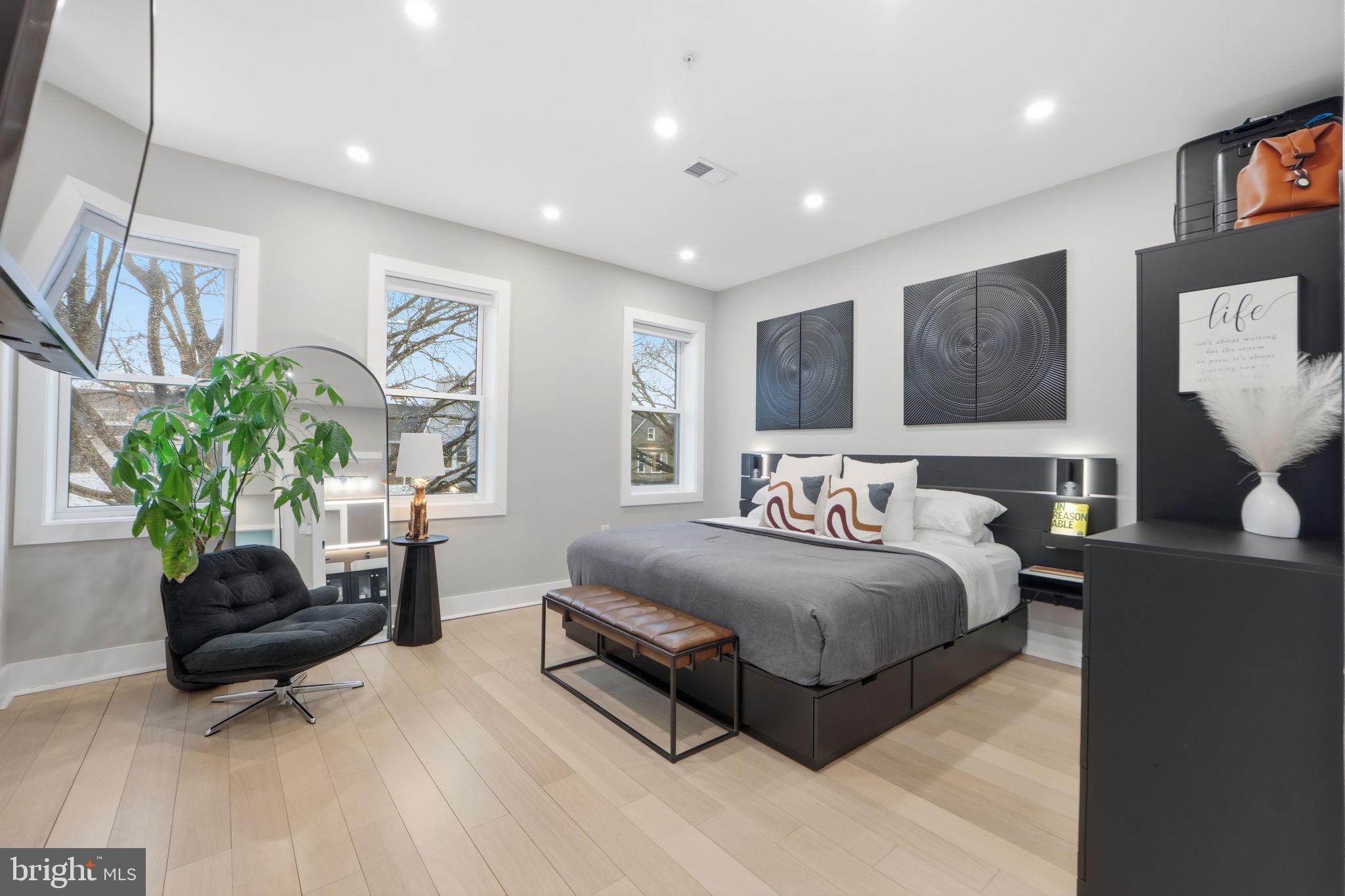 533 SHEPHERD STREET NW