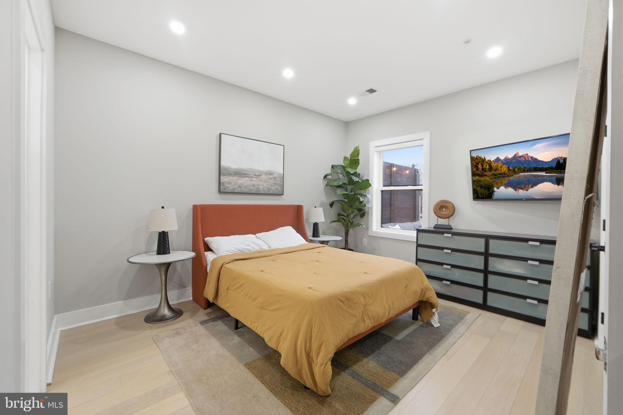 533 SHEPHERD STREET NW