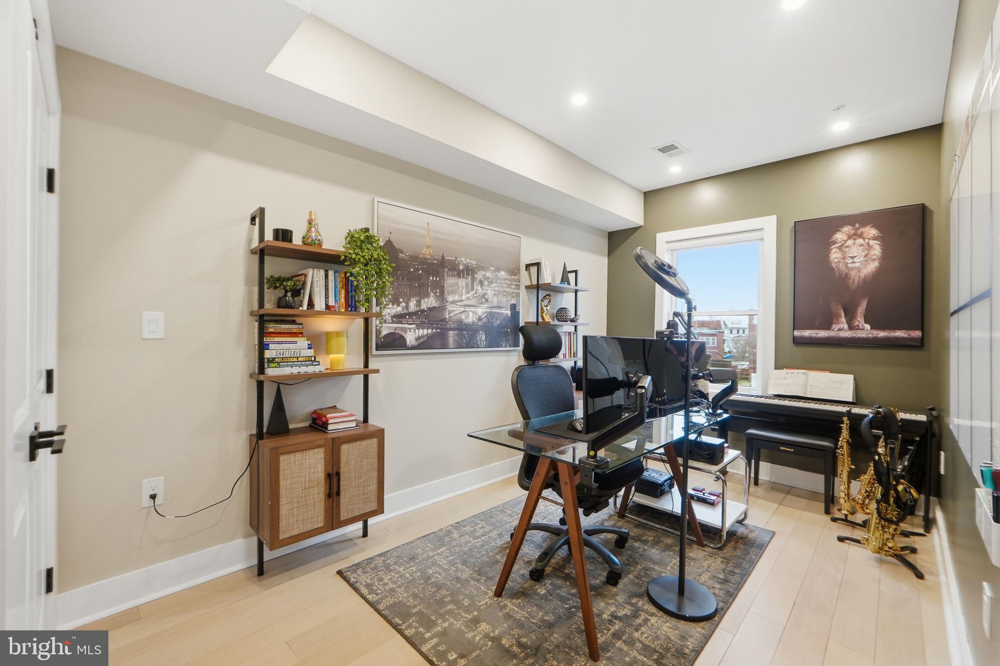 533 SHEPHERD STREET NW