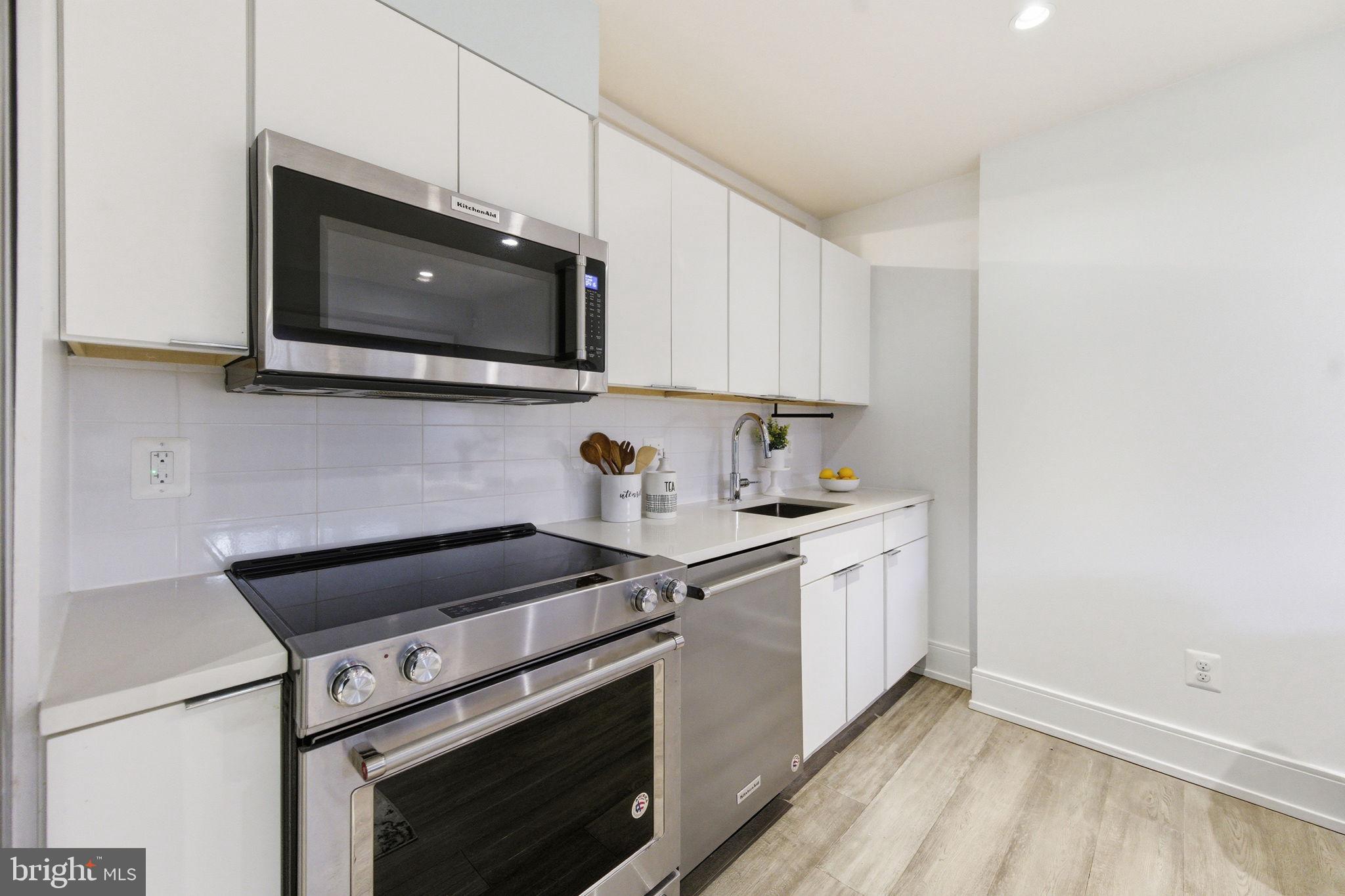 1465 HARVARD STREET NW B101