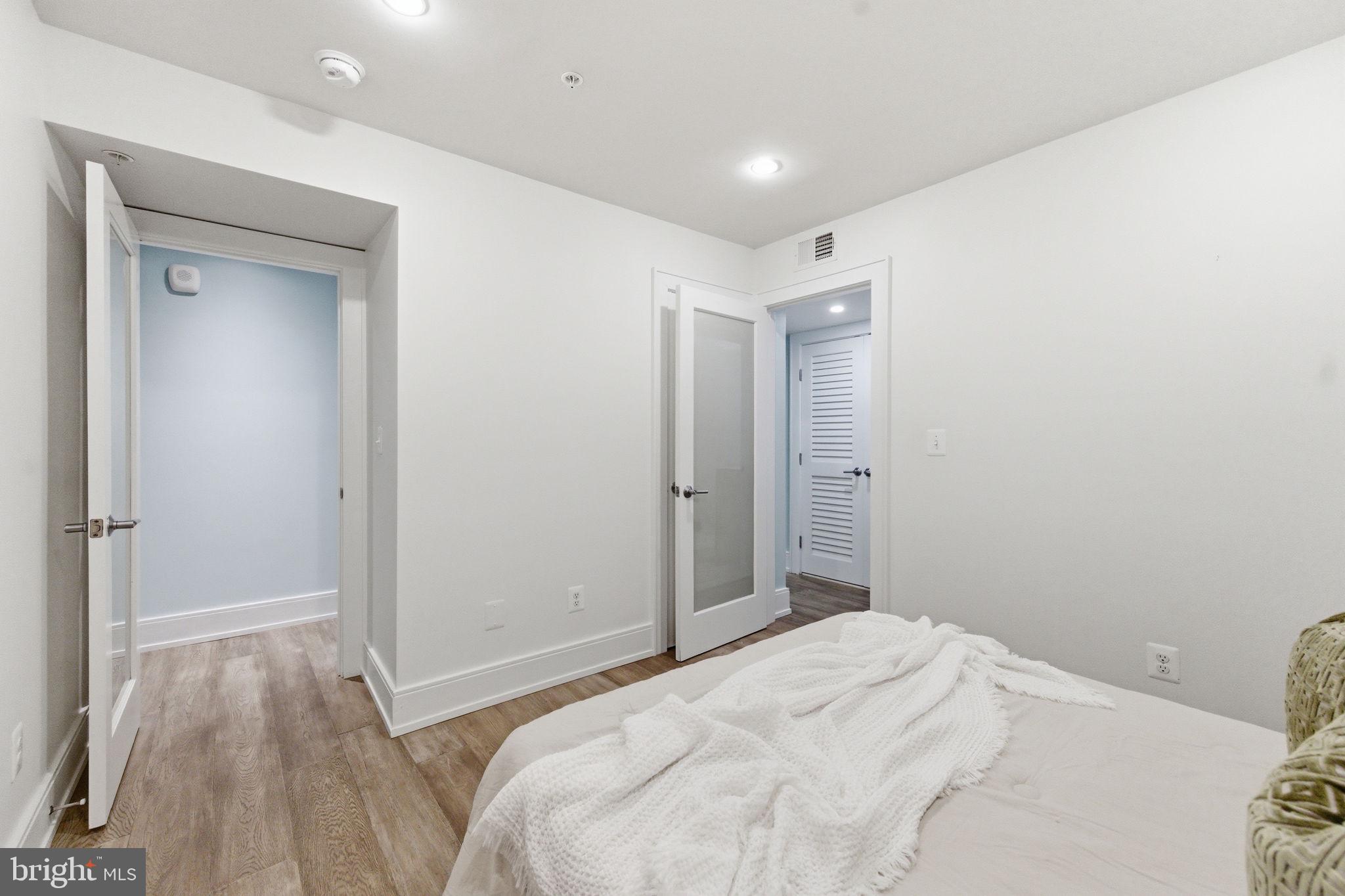 1465 HARVARD STREET NW B101