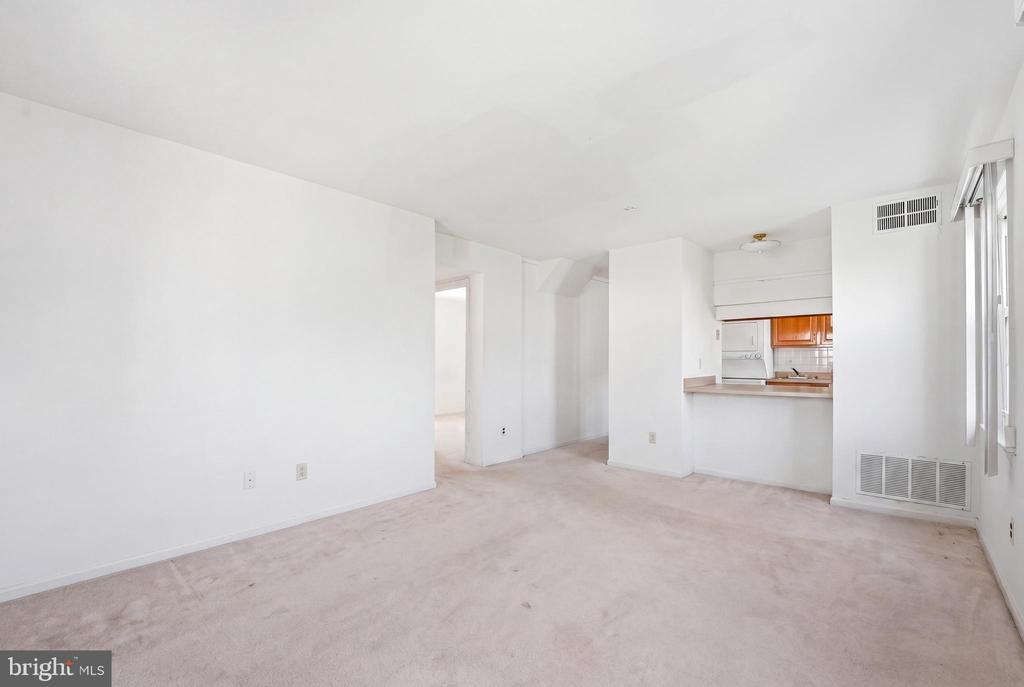 2011 37TH STREET SE 202