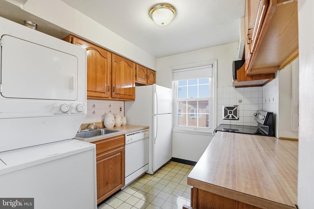 2011 37TH STREET SE 202
