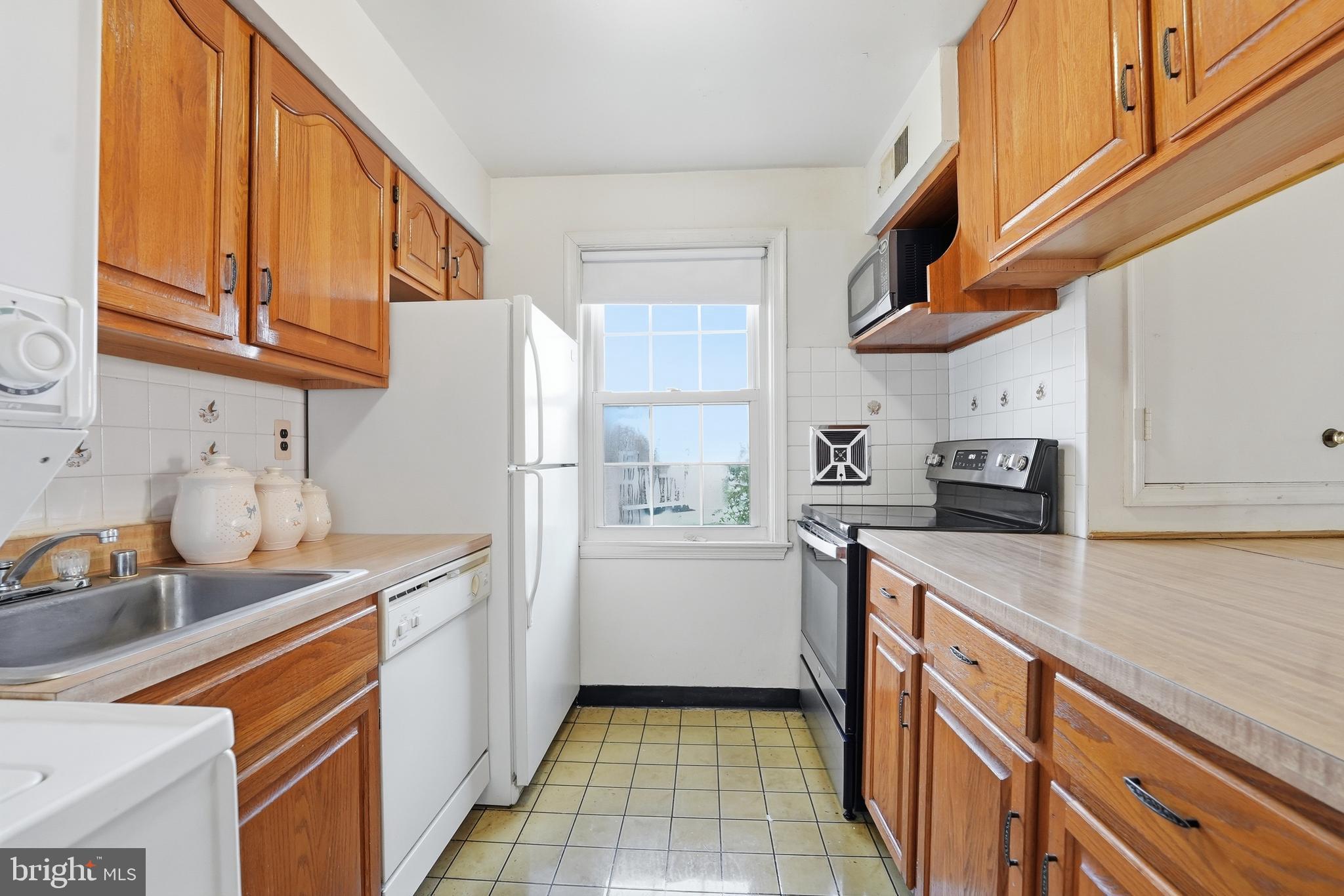 2011 37TH STREET SE 202
